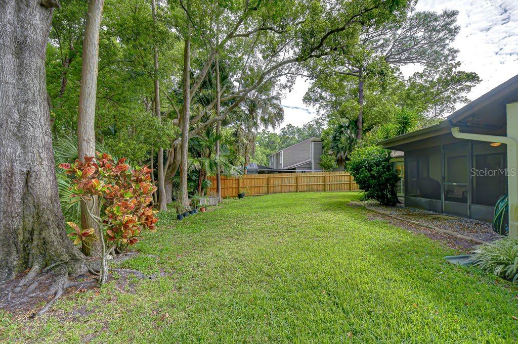 16704 VALLELY DR, TAMPA, FL, 33618