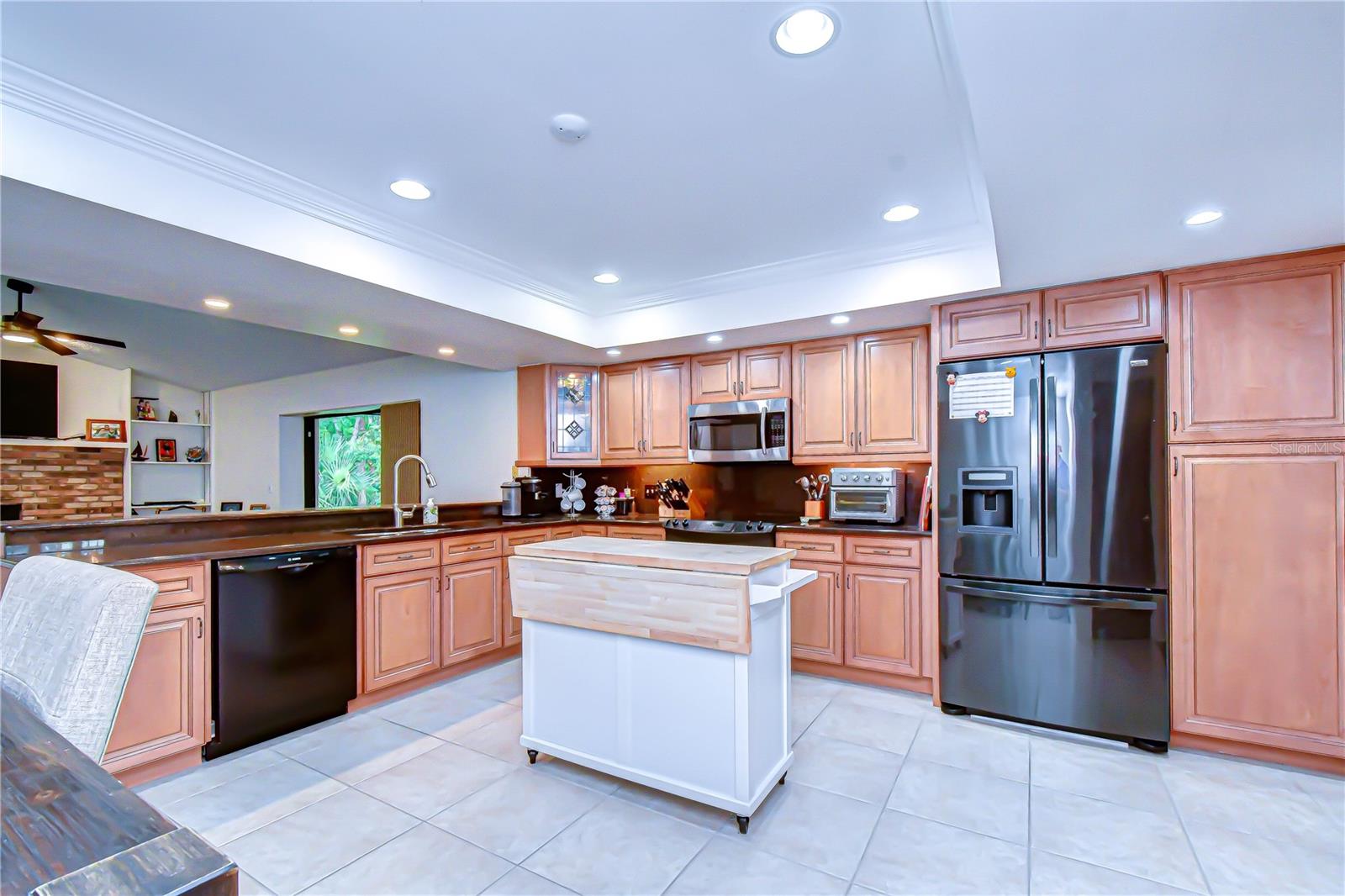 16704 VALLELY DR, TAMPA, FL, 33618