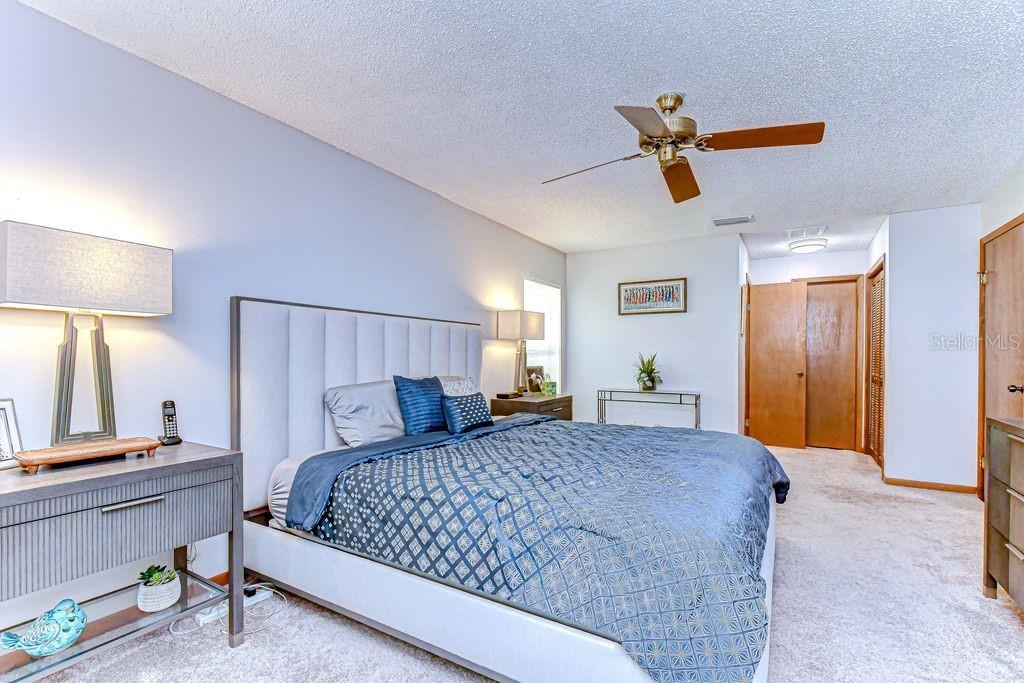 16704 VALLELY DR, TAMPA, FL, 33618