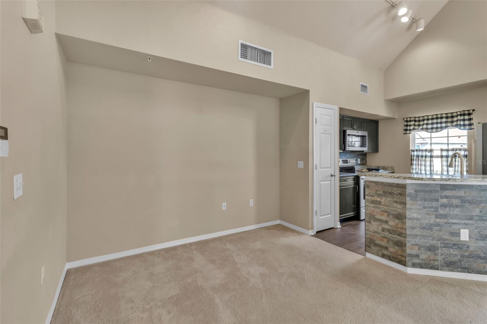 5511 ROSEHILL RD #203, SARASOTA, FL, 34233