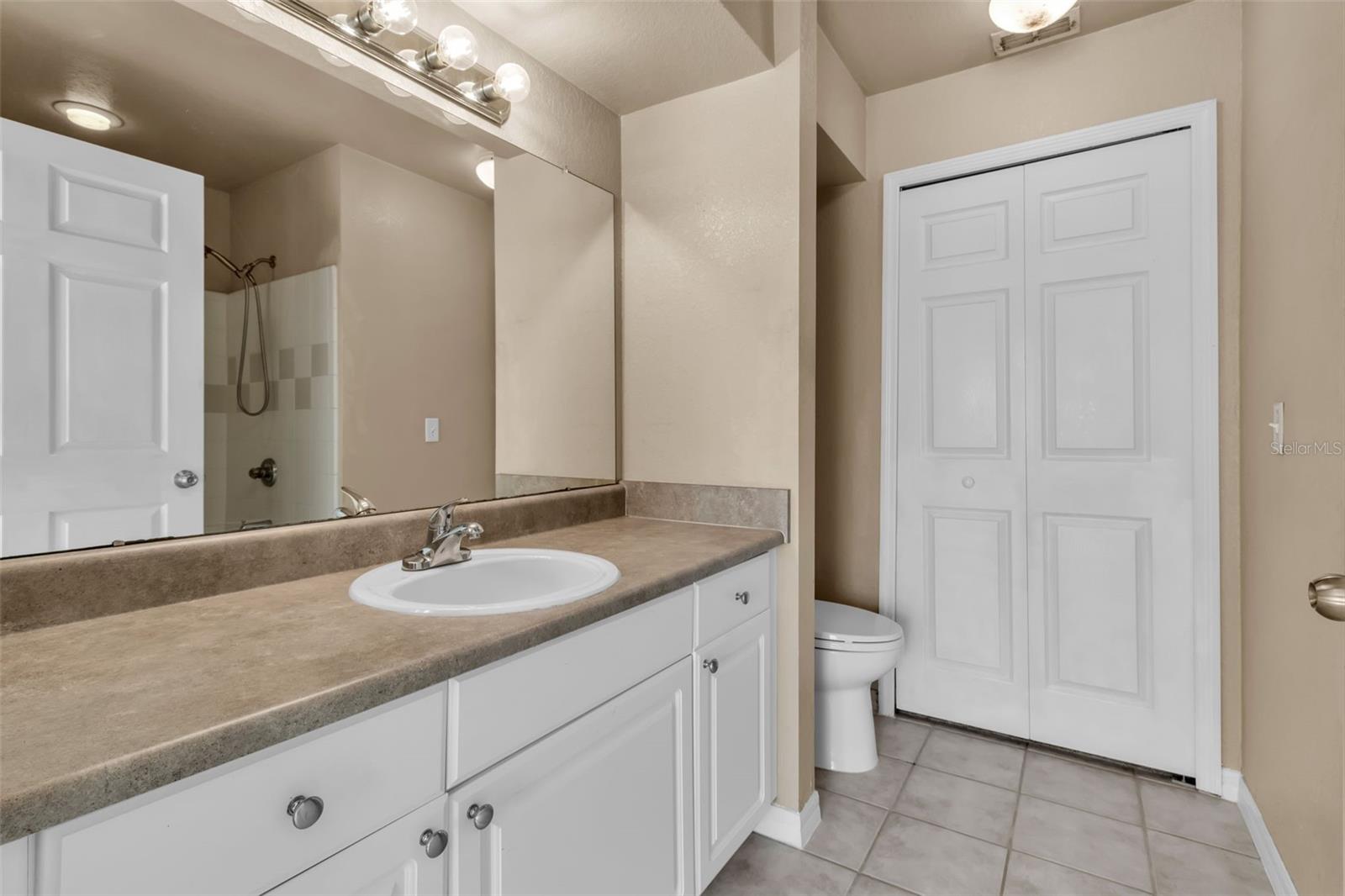 5511 ROSEHILL RD #203, SARASOTA, FL, 34233