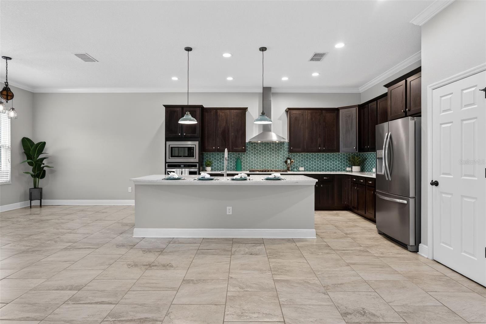 Kitchen and Breakfast Nook