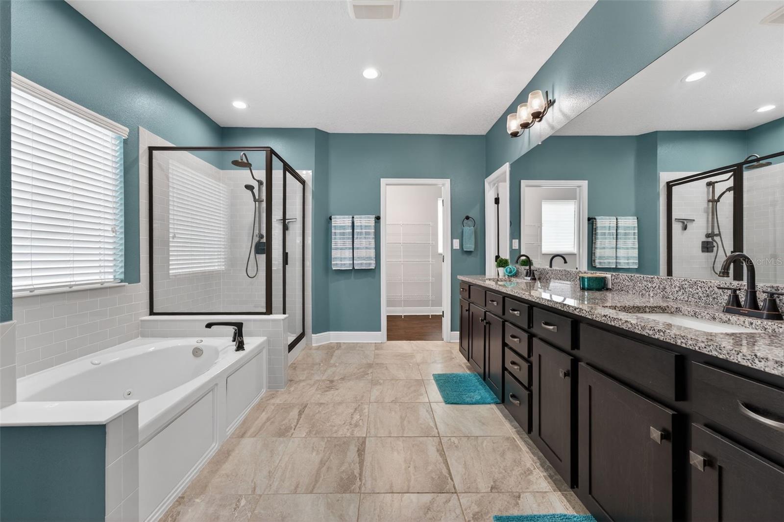 Primary En Suite Bath