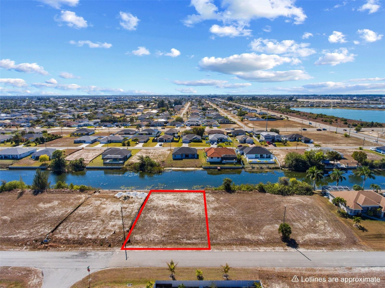 704 NW 9TH ST, CAPE CORAL, FL, 33993