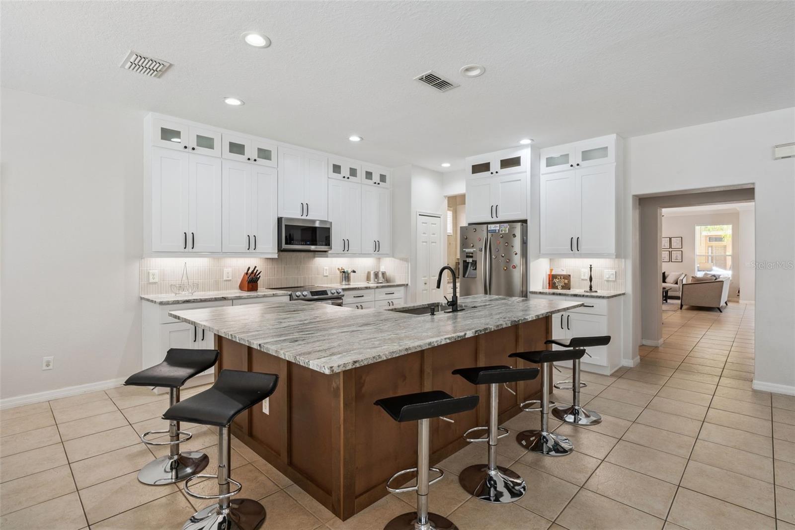 110 ORANGE COSMOS BLVD, DAVENPORT, FL, 33837