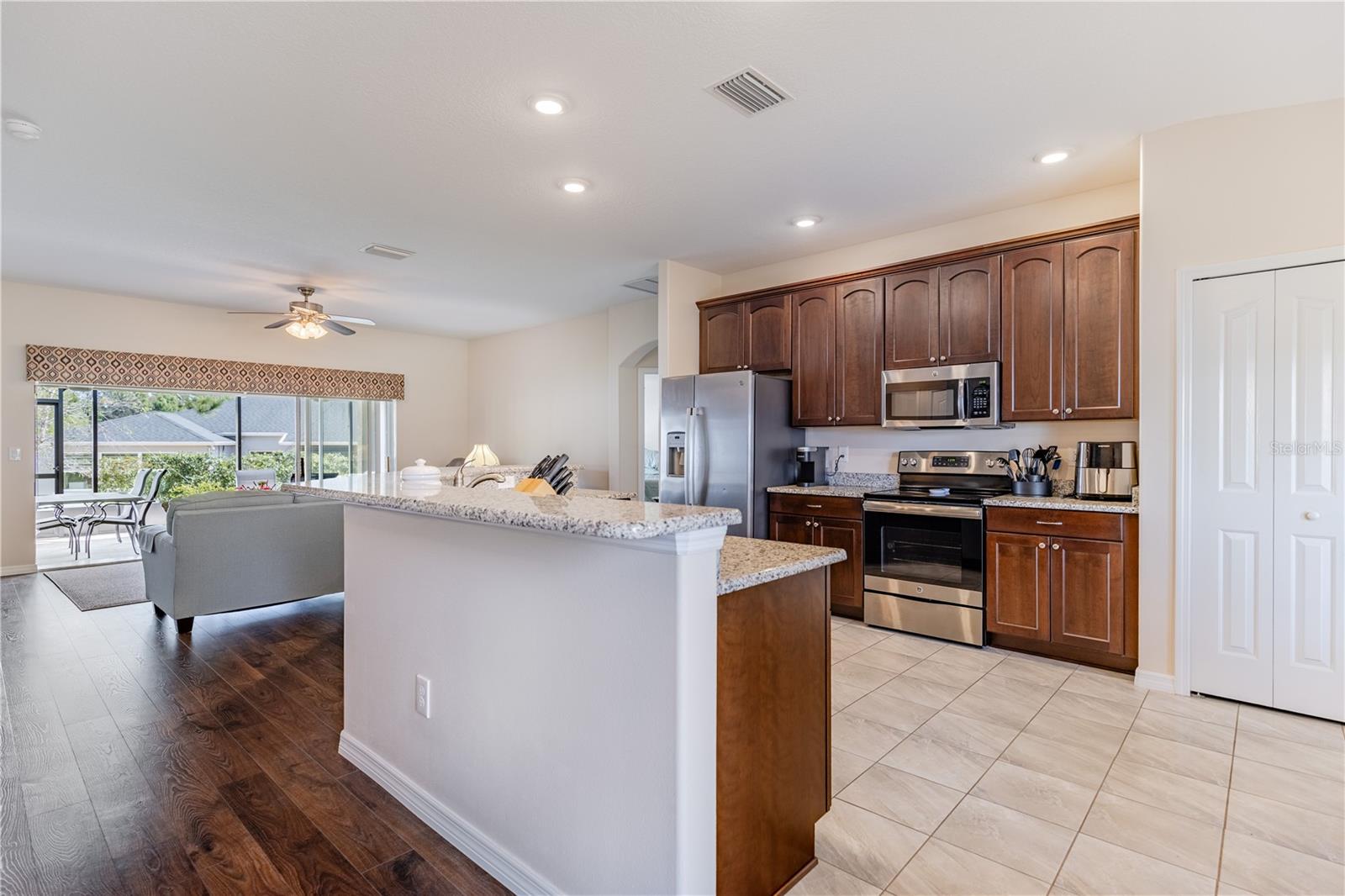 27118 ROANOKE DR, LEESBURG, FL, 34748