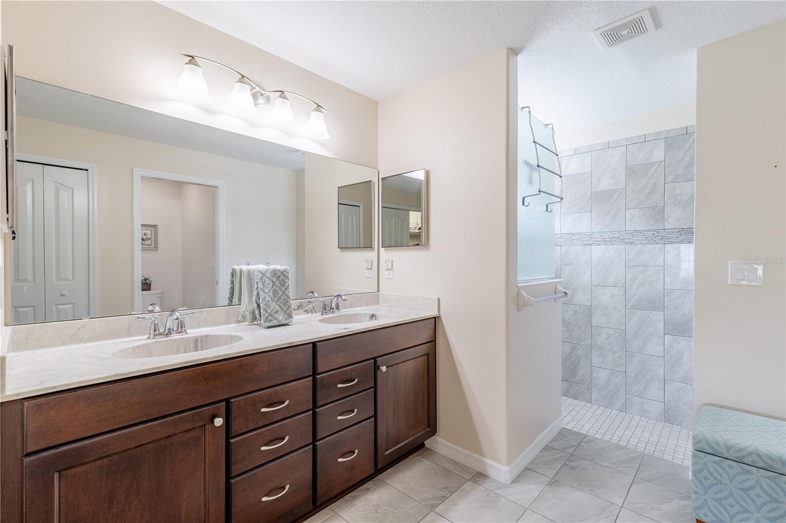 27118 ROANOKE DR, LEESBURG, FL, 34748