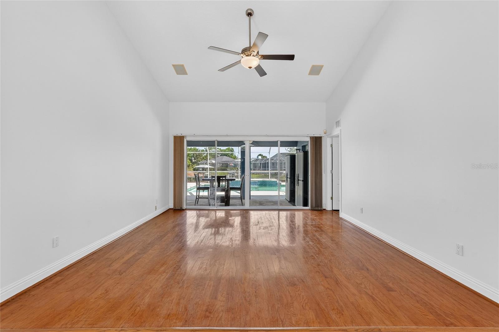 20 CORONA CT, PALM COAST, FL, 32137