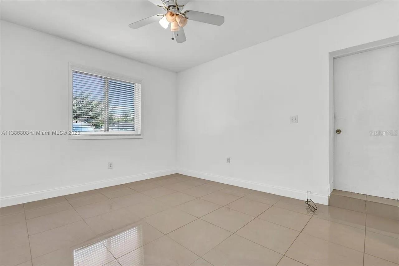 437 SWAN AVE, MIAMI, FL, 33166