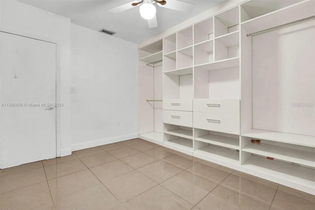 437 SWAN AVE, MIAMI, FL, 33166