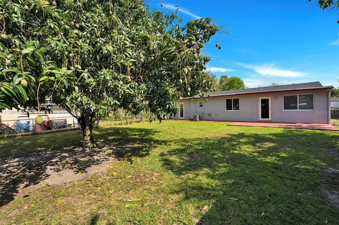 437 SWAN AVE, MIAMI, FL, 33166