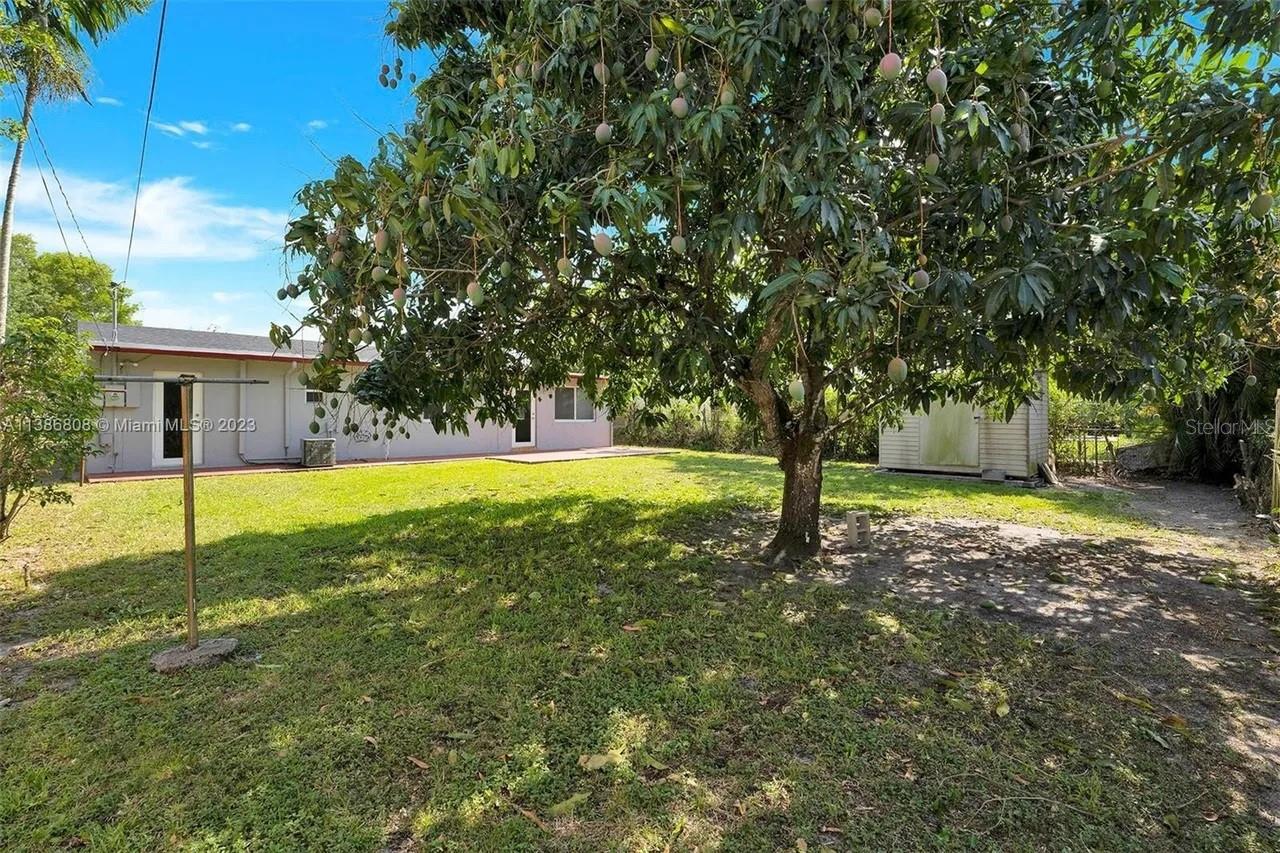 437 SWAN AVE, MIAMI, FL, 33166