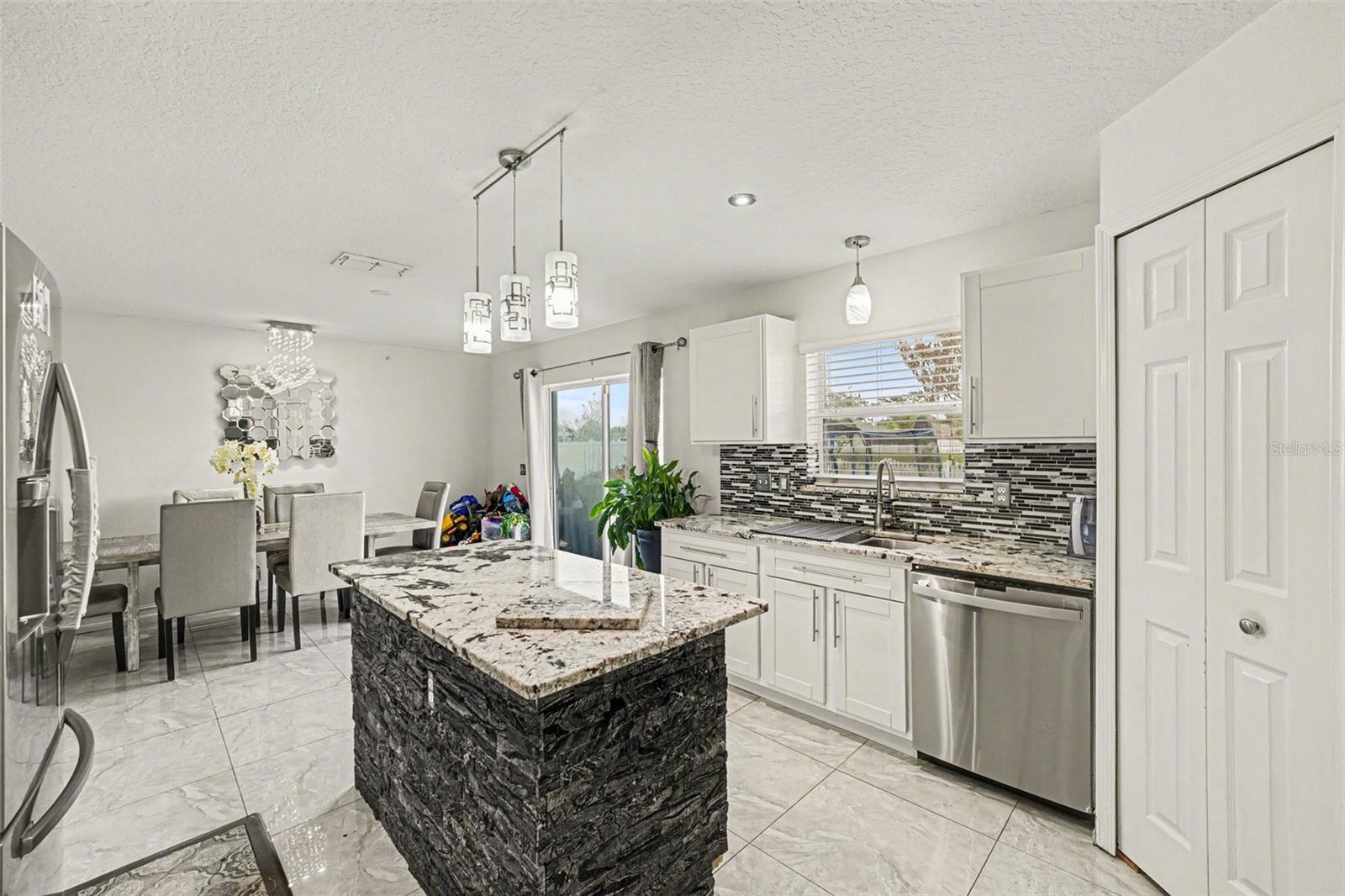 5684 SYCAMORE CANYON DR, KISSIMMEE, FL, 34758