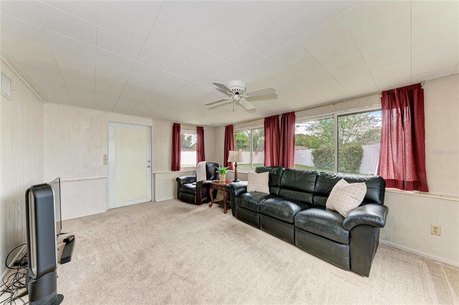 2811 33RD AVE W, BRADENTON, FL, 34205