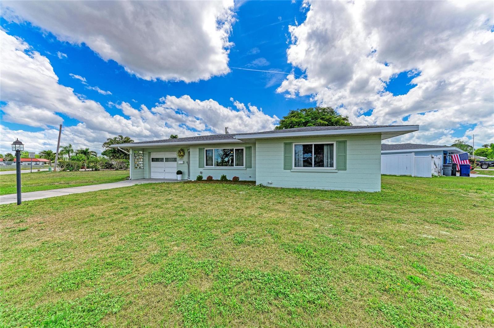 2811 33RD AVE W, BRADENTON, FL, 34205