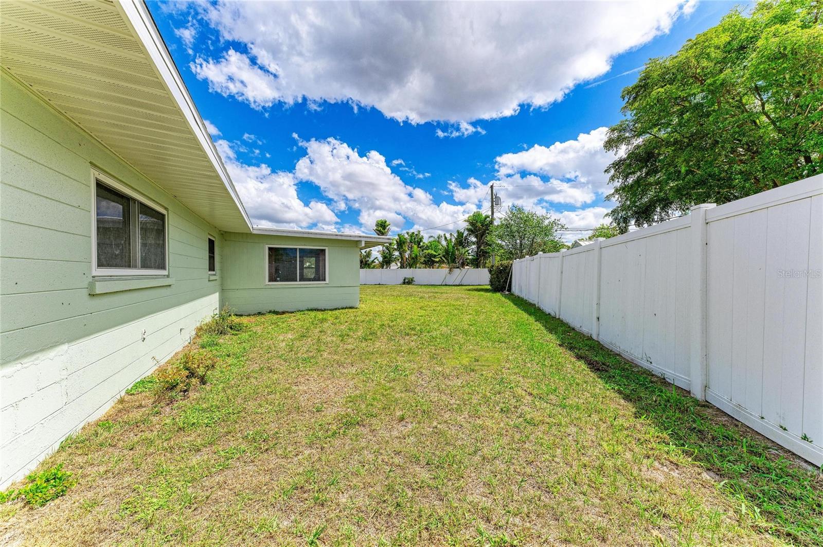 2811 33RD AVE W, BRADENTON, FL, 34205