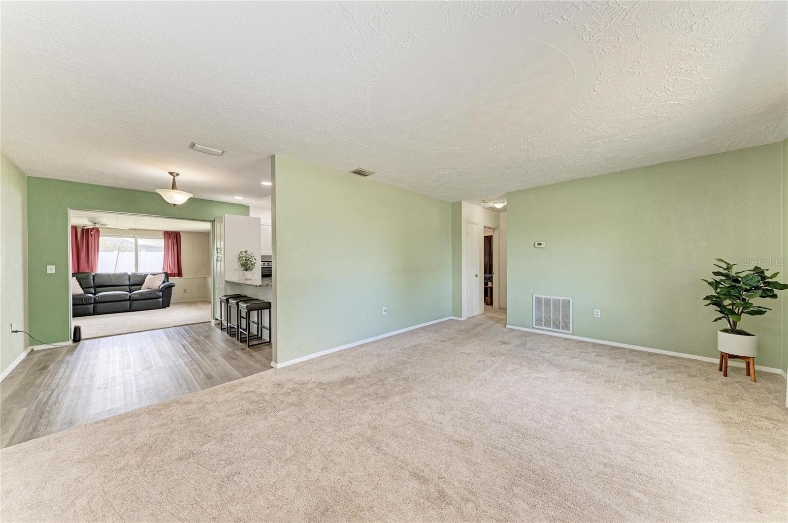 2811 33RD AVE W, BRADENTON, FL, 34205