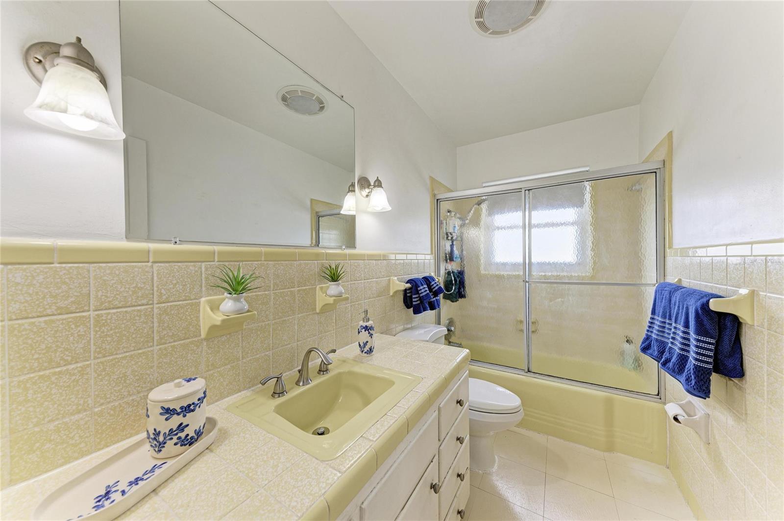 2811 33RD AVE W, BRADENTON, FL, 34205