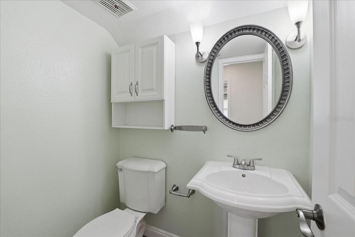 WOODSIDE VILLAGE, ORLANDO, FL, 32817