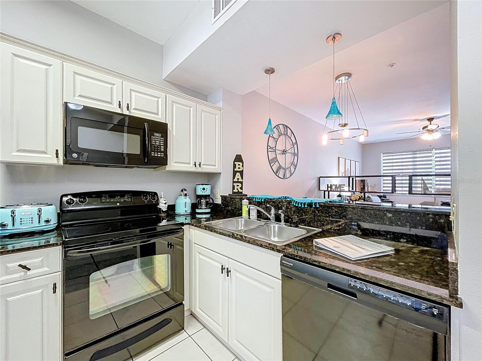 3506 54TH DR W #207, BRADENTON, FL, 34210