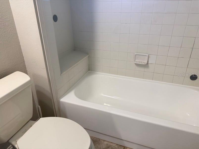 8753 HAMPDEN DR, TAMPA, FL, 33626