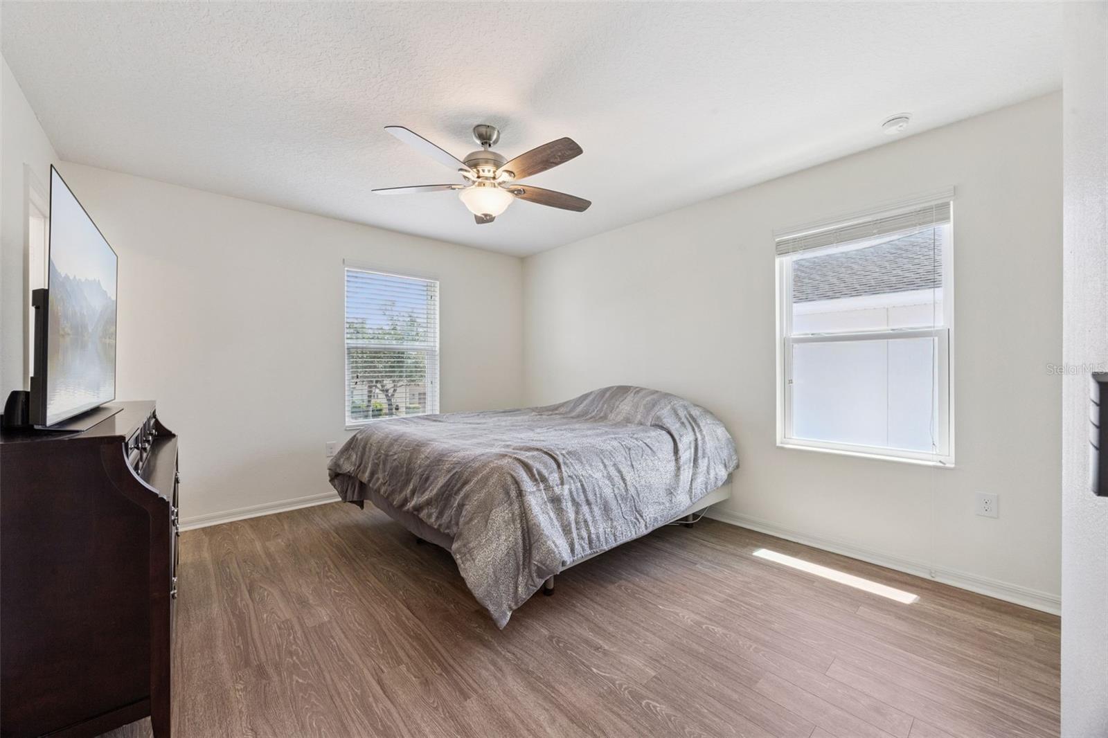 3177 BAYOU LN, TAVARES, FL, 32778