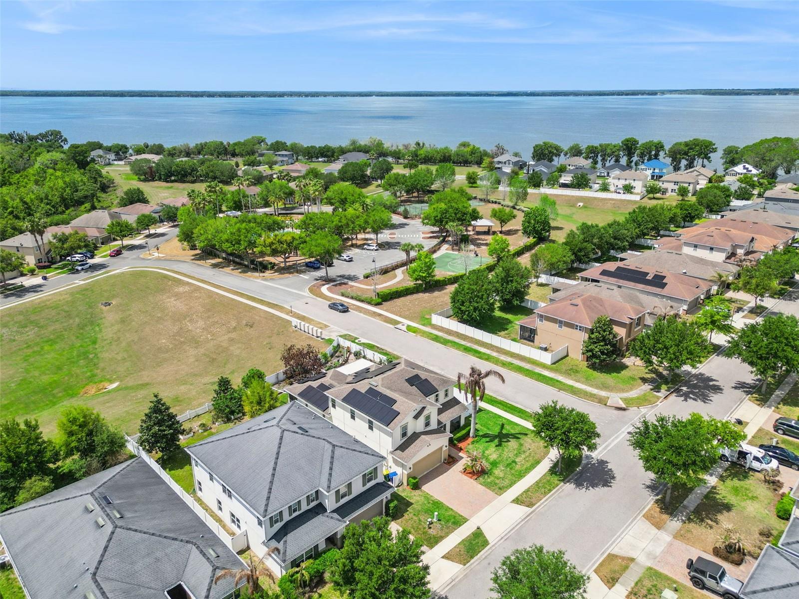 3177 BAYOU LN, TAVARES, FL, 32778