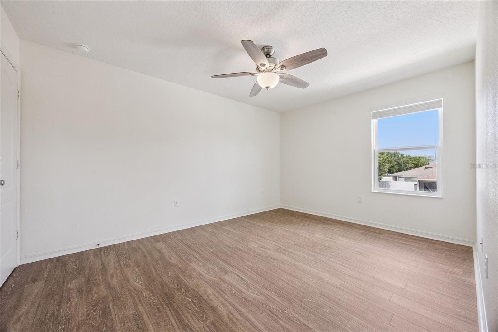 3177 BAYOU LN, TAVARES, FL, 32778