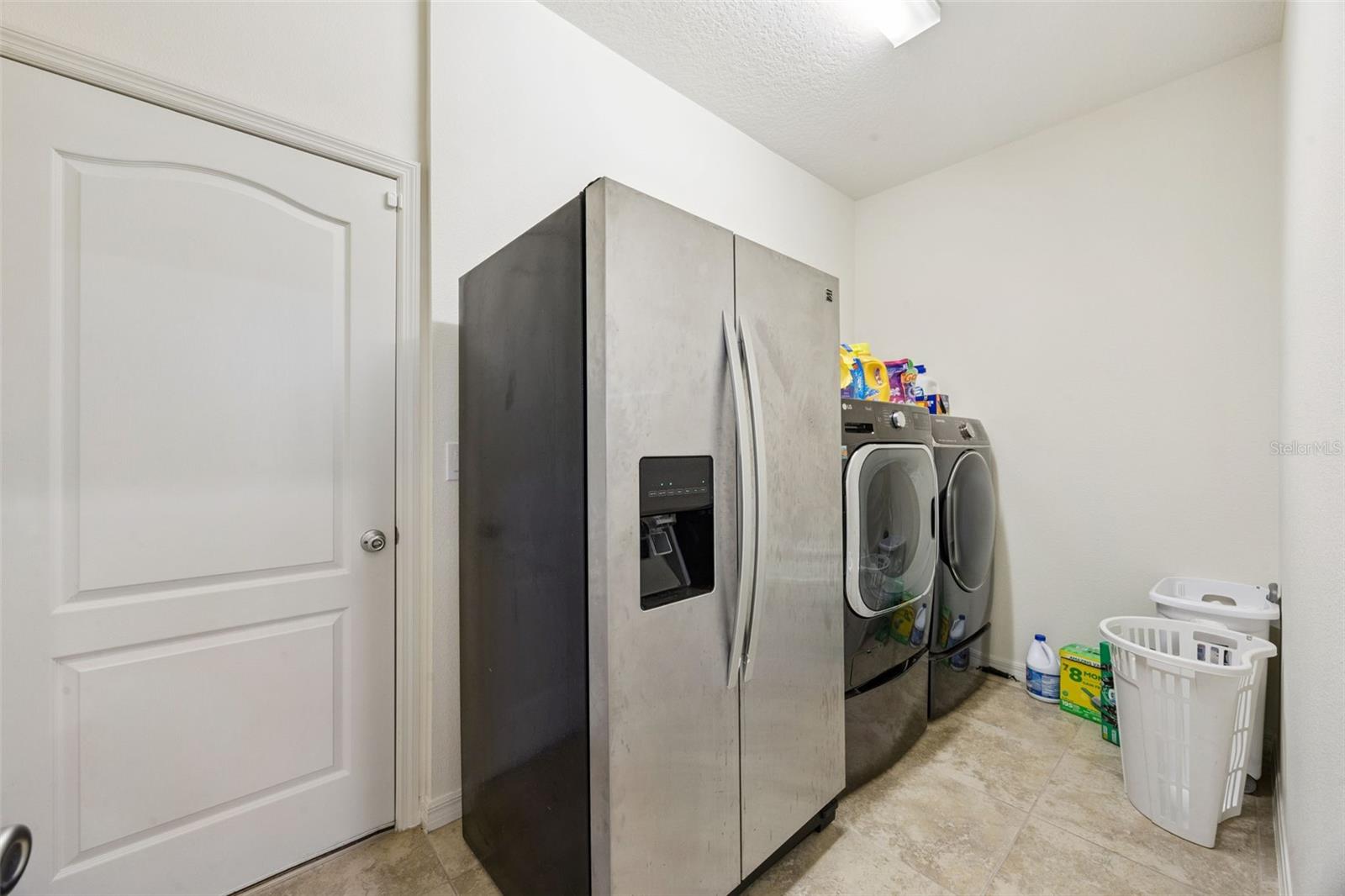 3177 BAYOU LN, TAVARES, FL, 32778
