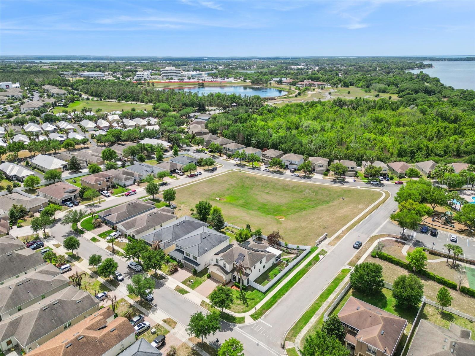 3177 BAYOU LN, TAVARES, FL, 32778
