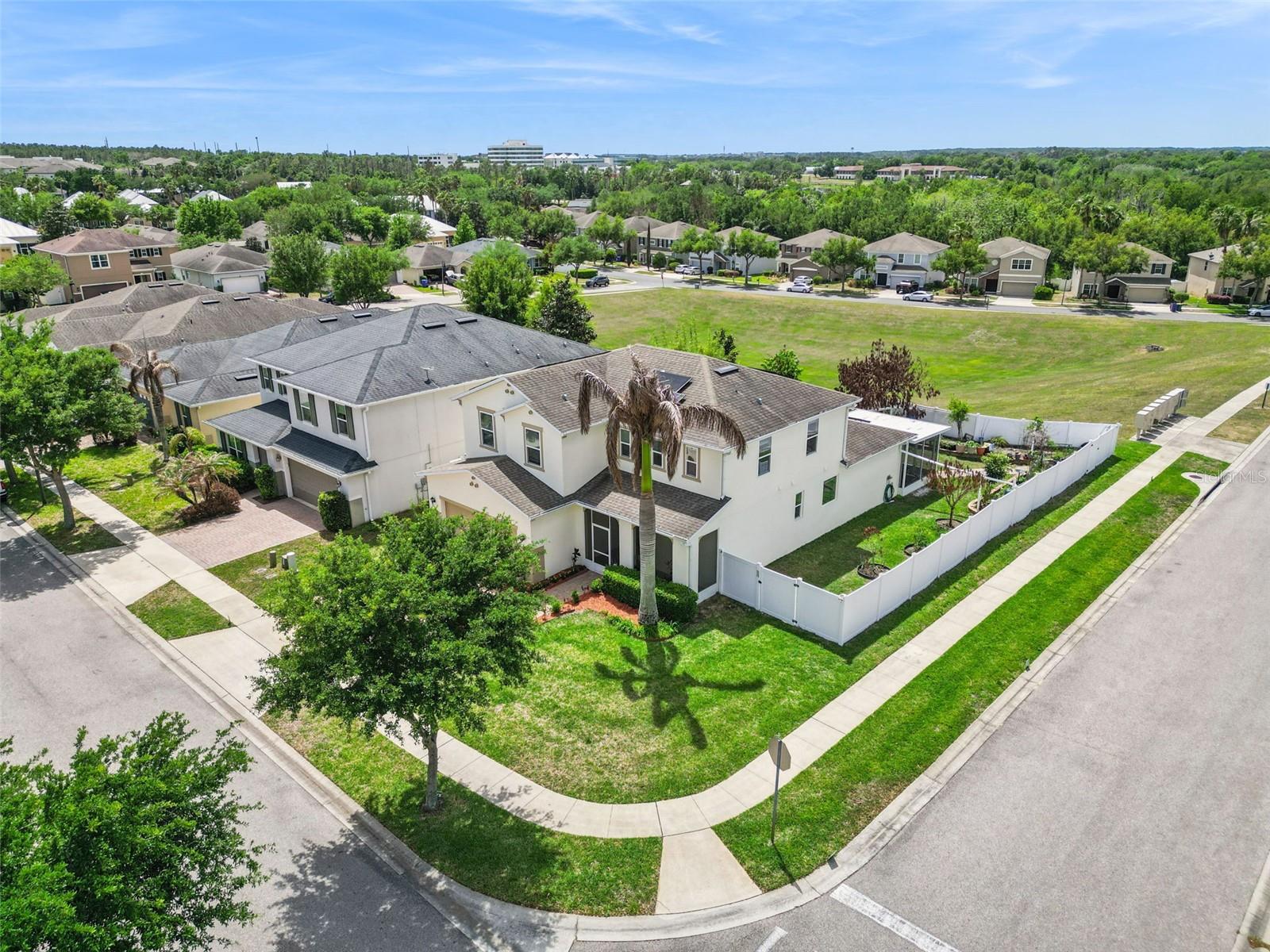 3177 BAYOU LN, TAVARES, FL, 32778
