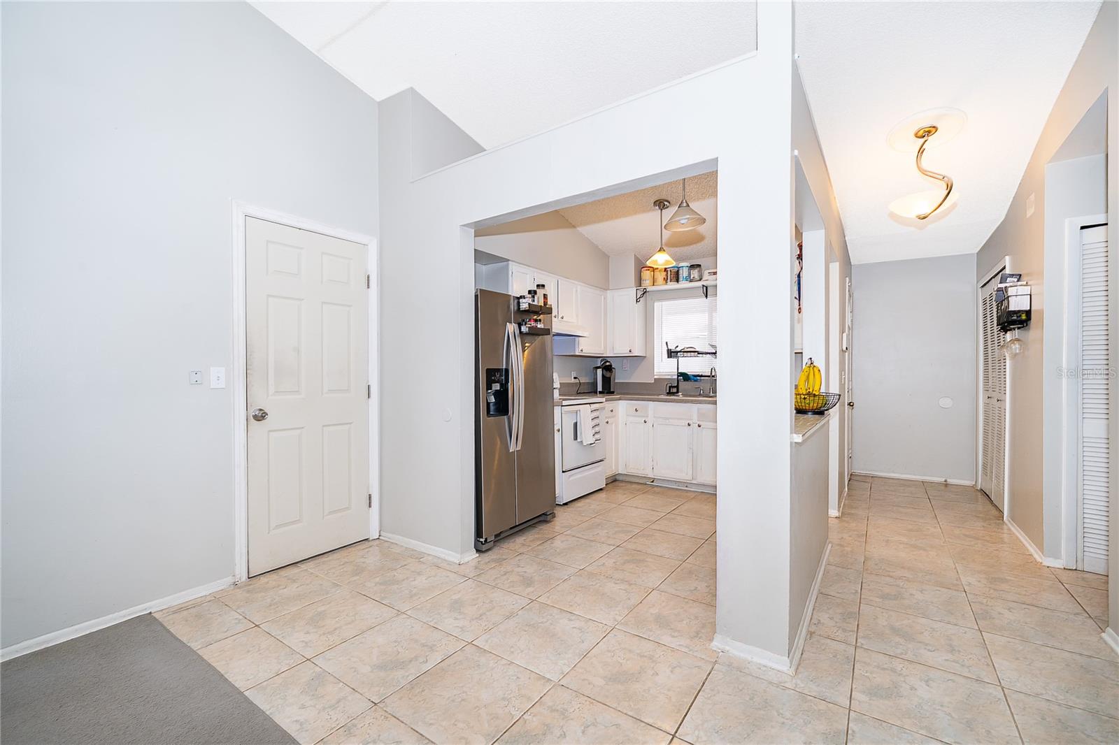 207 LAKE DR, ORLANDO, FL, 32835