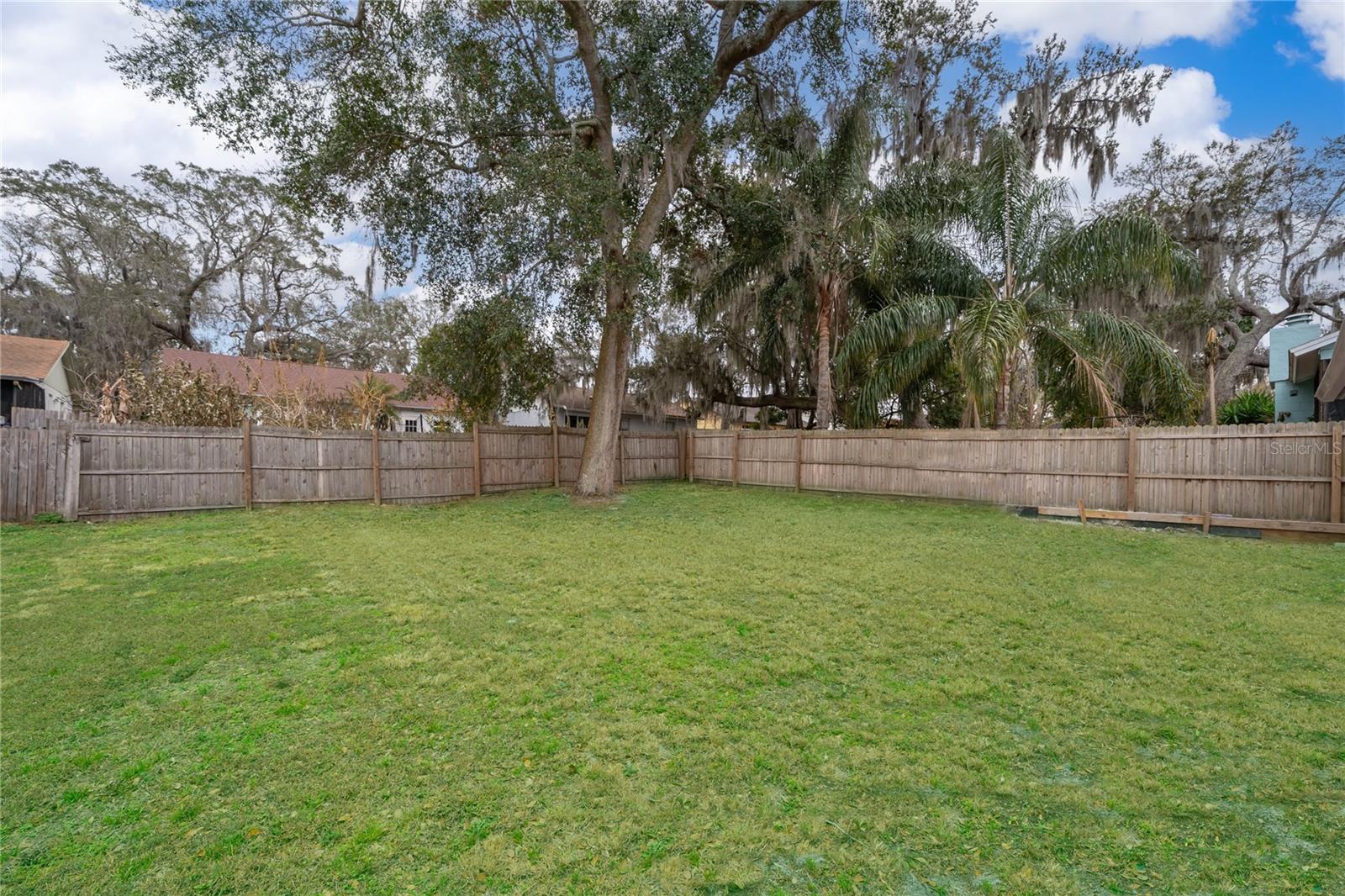 207 LAKE DR, ORLANDO, FL, 32835