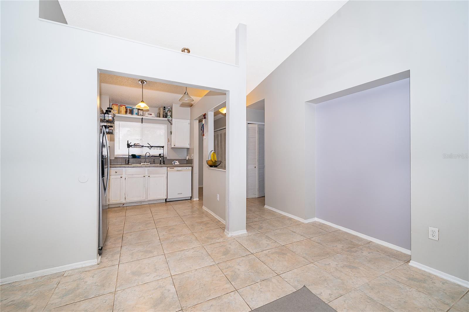 207 LAKE DR, ORLANDO, FL, 32835