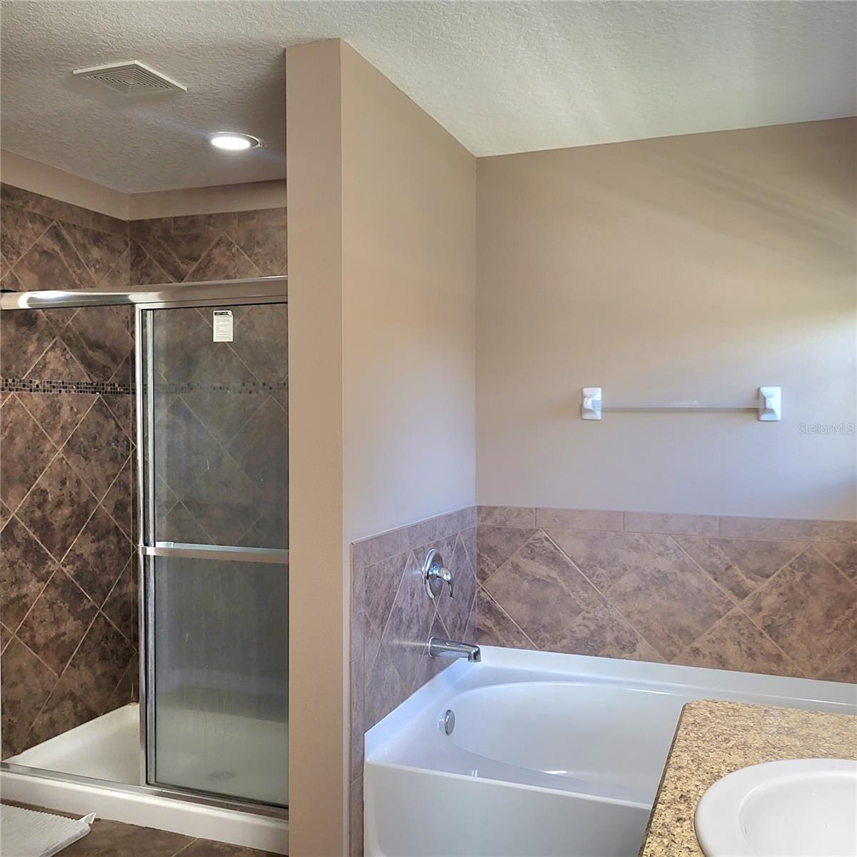 36142 LAGUNA HILLS CIR, ZEPHYRHILLS, FL, 33541