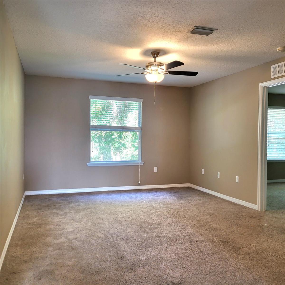 36142 LAGUNA HILLS CIR, ZEPHYRHILLS, FL, 33541