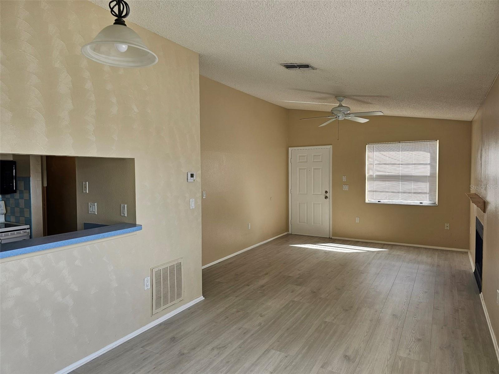 3851 59TH AVE W #3851, BRADENTON, FL, 34210