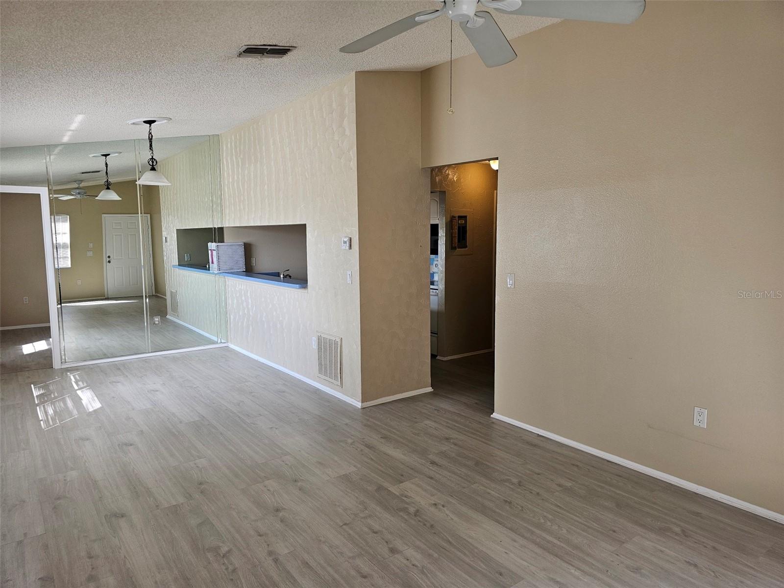 3851 59TH AVE W #3851, BRADENTON, FL, 34210
