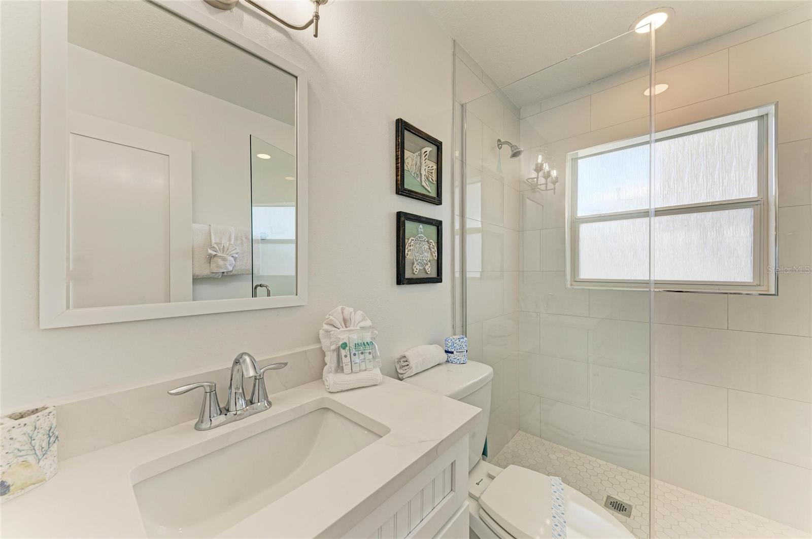 165 CRESCENT DR, ANNA MARIA, FL, 34216