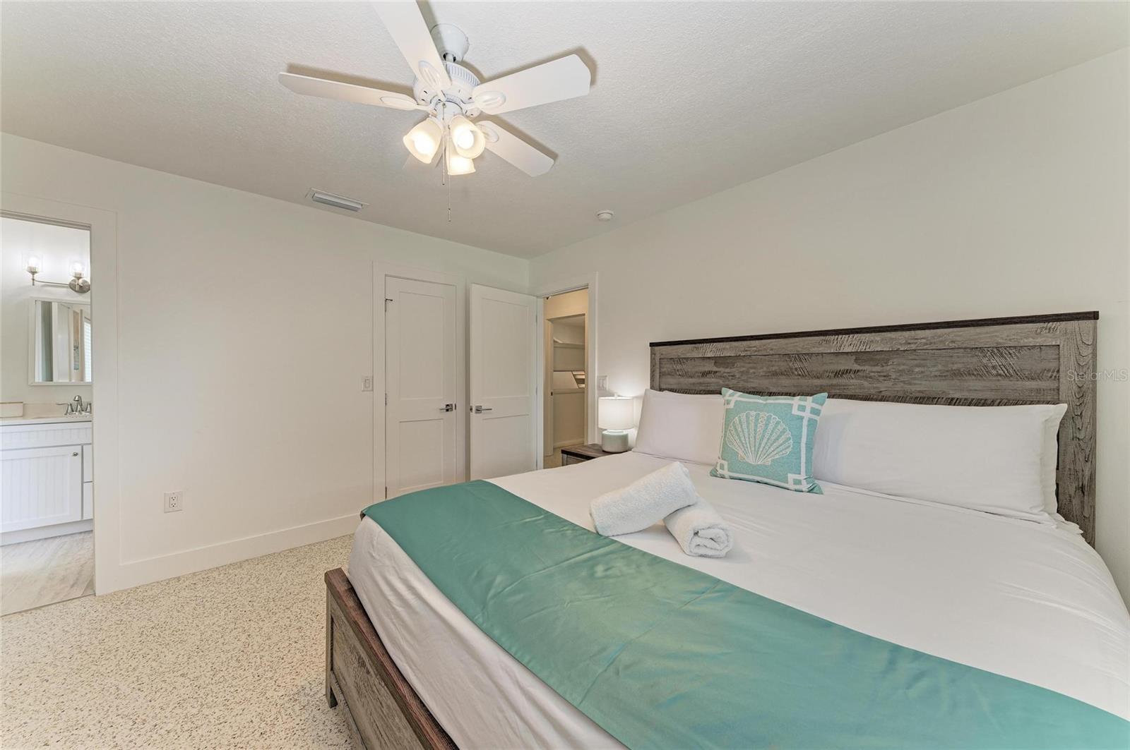 165 CRESCENT DR, ANNA MARIA, FL, 34216