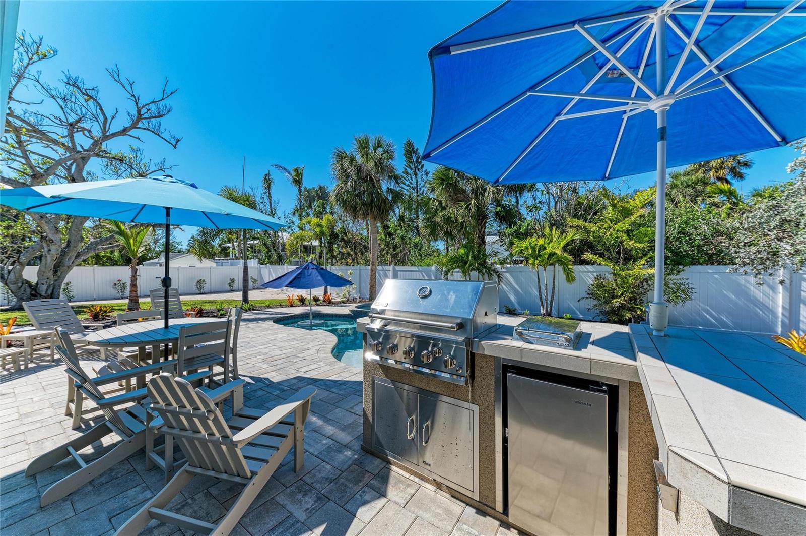 165 CRESCENT DR, ANNA MARIA, FL, 34216