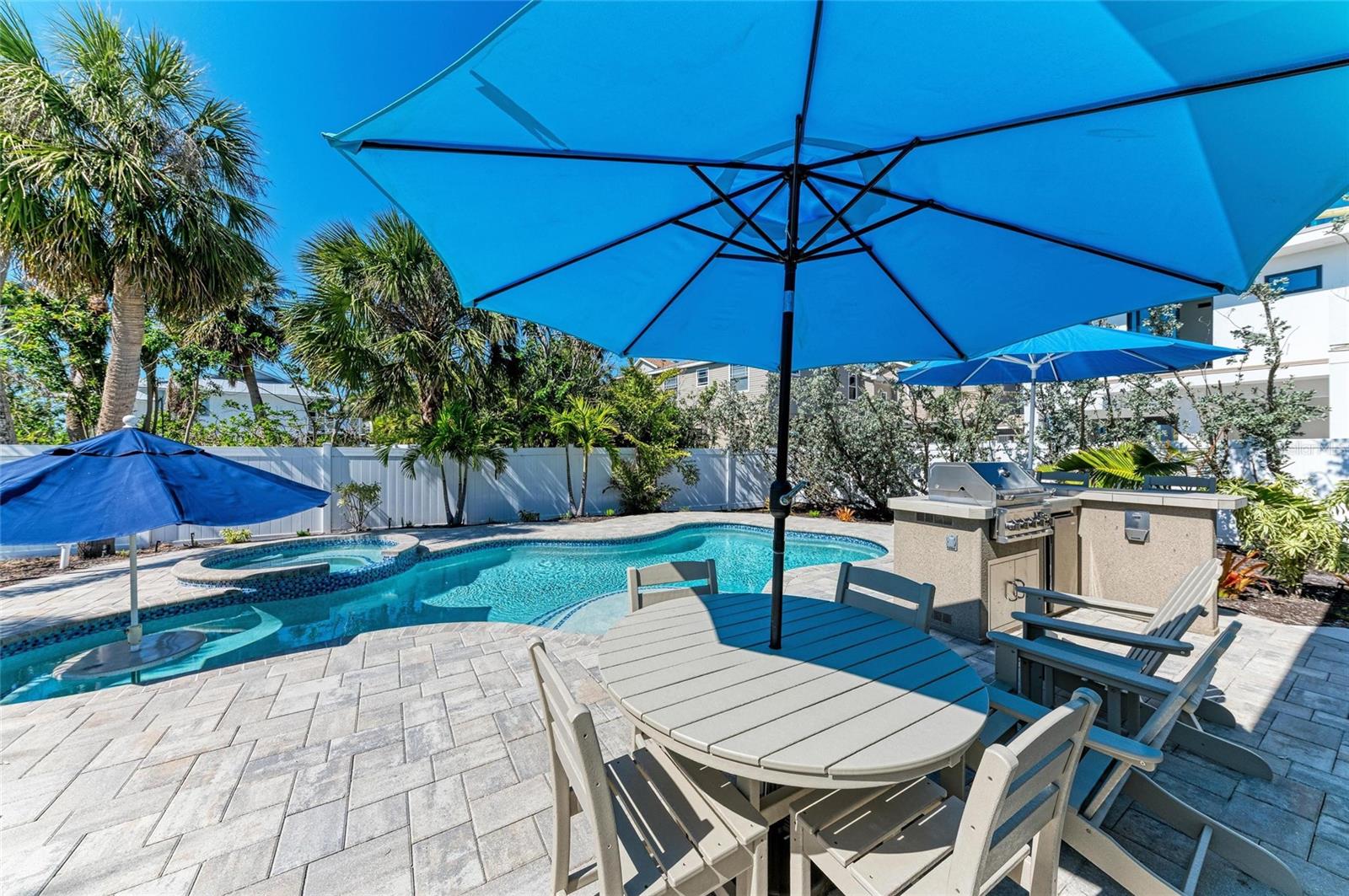 165 CRESCENT DR, ANNA MARIA, FL, 34216