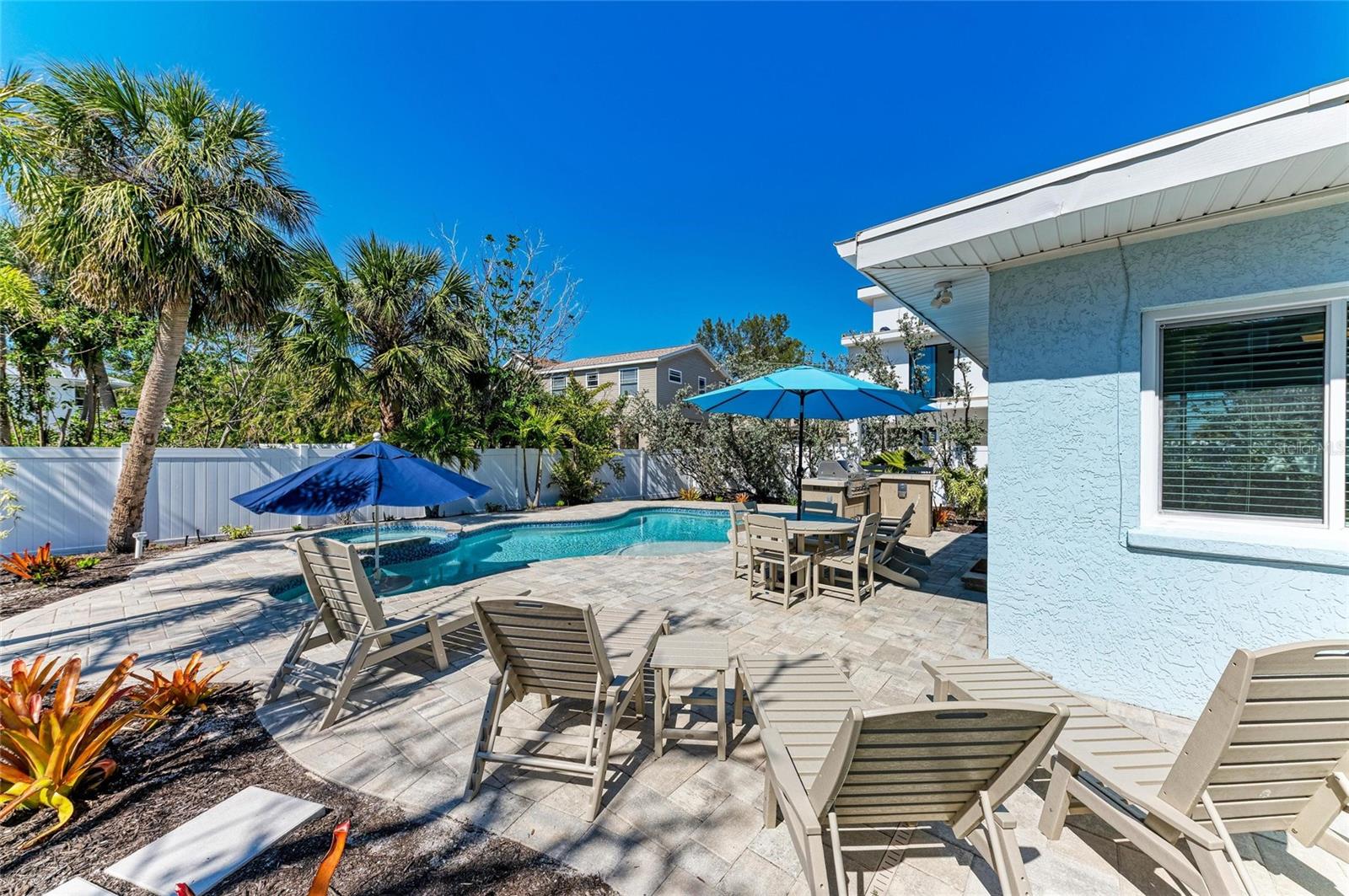 165 CRESCENT DR, ANNA MARIA, FL, 34216