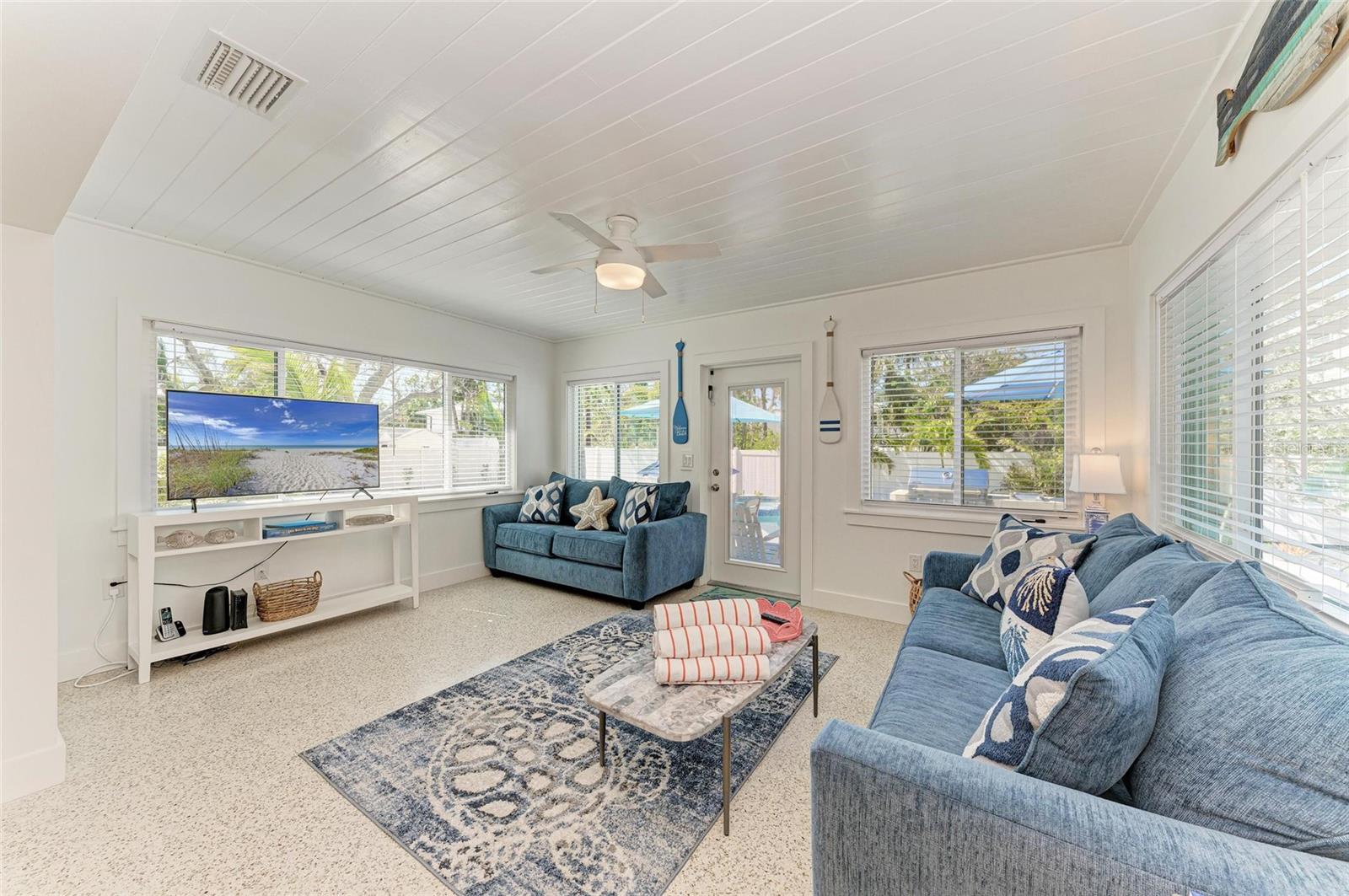 165 CRESCENT DR, ANNA MARIA, FL, 34216