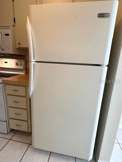 407 FELTHAM TRL #B, SUN CITY CENTER, FL, 33573