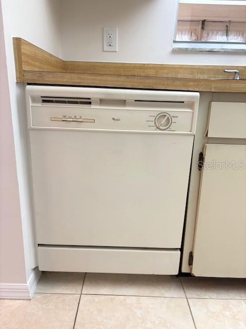 401 FELTHAM TRL #A, SUN CITY CENTER, FL, 33573