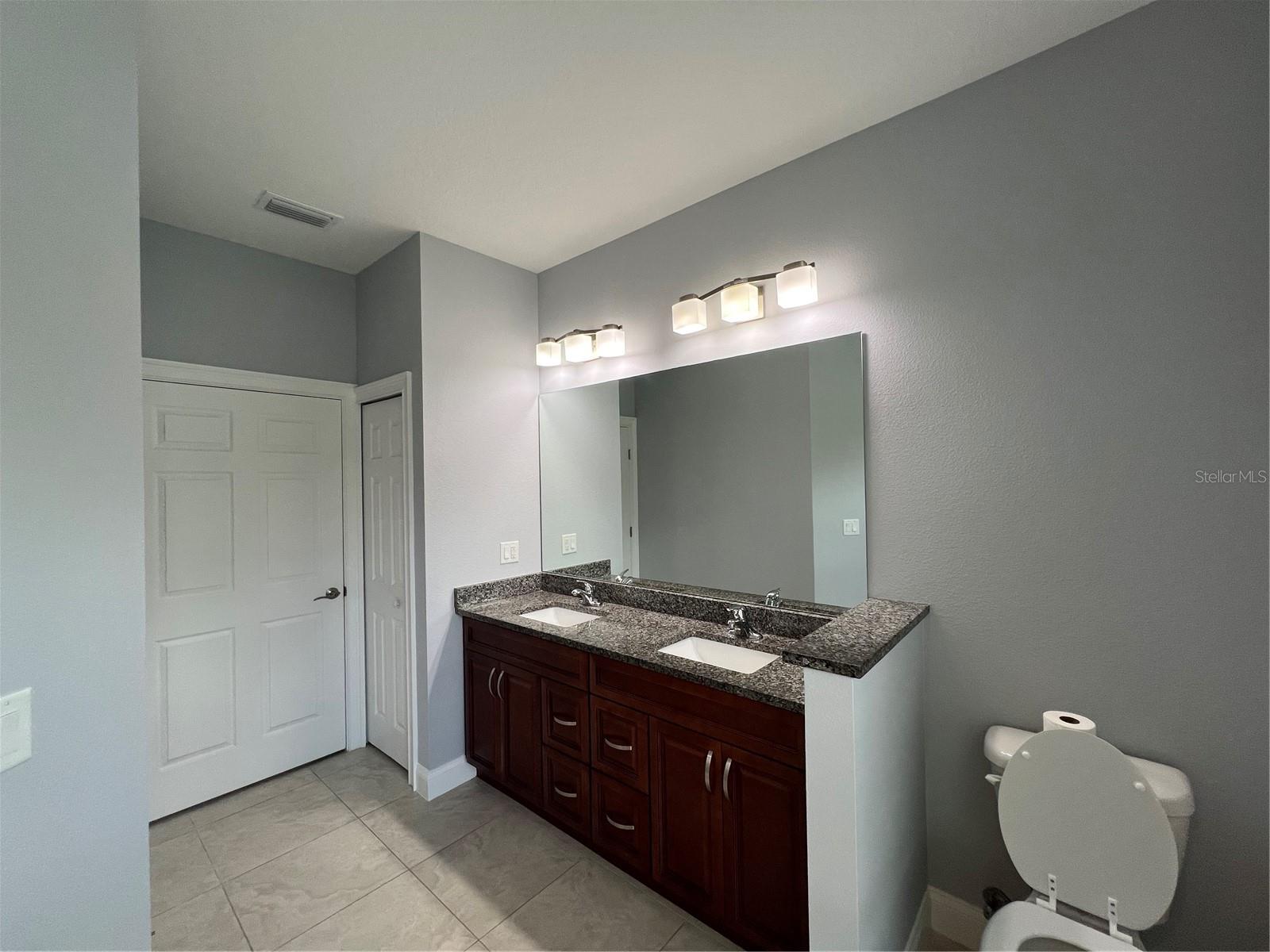13 WINCHESTER PL, PALM COAST, FL, 32164