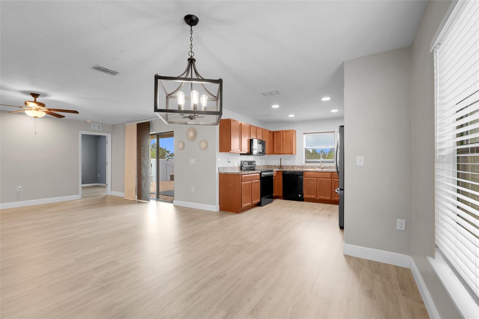 910 ASPEN VIEW CIR, GROVELAND, FL, 34736
