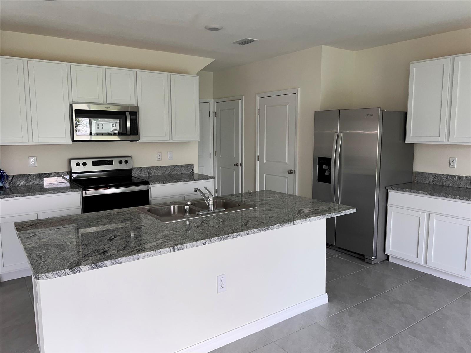 3379 SUNCOAST PLAINS DR, ODESSA, FL, 33556