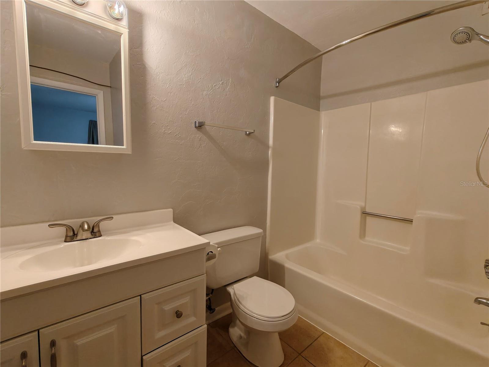 75 SE 16TH AVE #A104, GAINESVILLE, FL, 32601